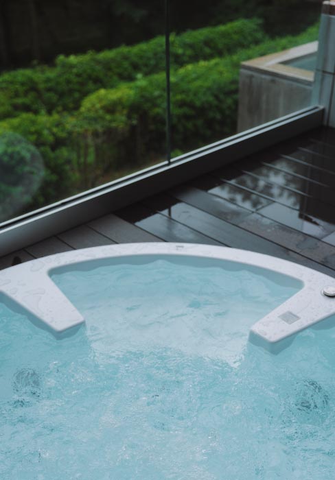 森のスパ ジャグジー風呂